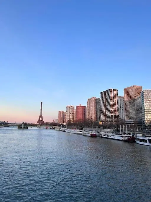 Tour Eiffel Duplex * Paris